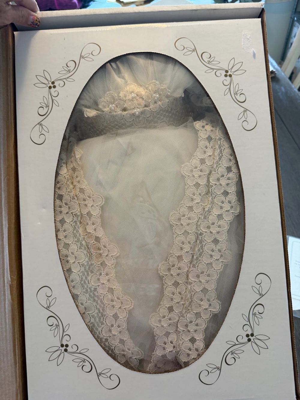 Vintage floor length wedding vail lime in lace head clip 2 layers - stunning!